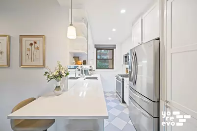 10 Mitchell Place #5B, New York City, NY 10017 - Photo 3