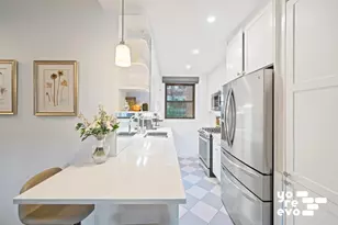 10 Mitchell Pl, New York City, NY 10017 - Photo 3