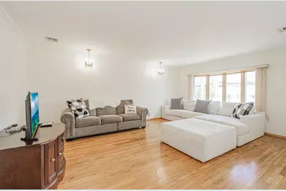 80 Freedom Avenue, New York City, NY 10314 - Photo 7