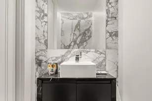 138 E 50th St, New York City, NY 10022 - Photo 11