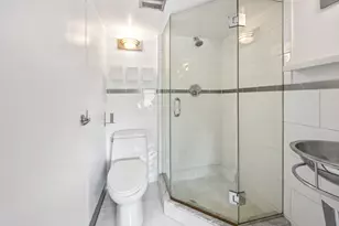 171 N 7th St, New York City, NY 11211 - Photo 15