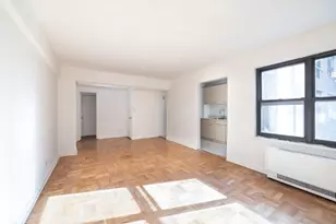 140 E 56th St, New York City, NY 10022 - Photo 3