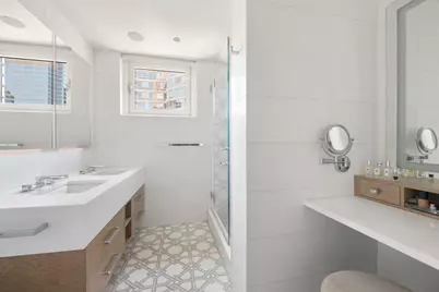 200 E 62nd Street #19D, New York City, NY 10065 - Photo 9
