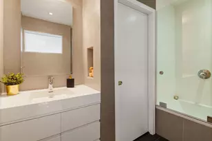 142 5th Ave, New York City, NY 10011 - Photo 9