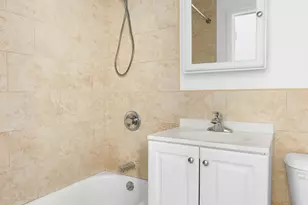 272 S 5th St, New York City, NY 11211 - Photo 9