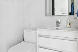 171 E 84th St, New York City, NY 10028 - Photo 11