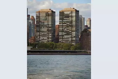 860 United Nations Plaza #13A, New York City, NY 10017 - Photo 15