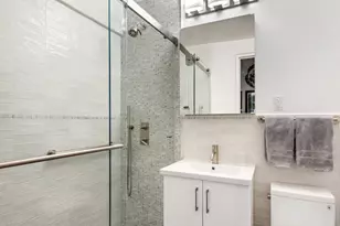 123 E 37th St, New York City, NY 10016 - Photo 9