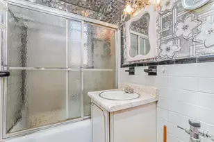 2514 E 7th St, New York City, NY 11235 - Photo 7