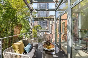 240 E 61st St, New York City, NY 10065 - Photo 7