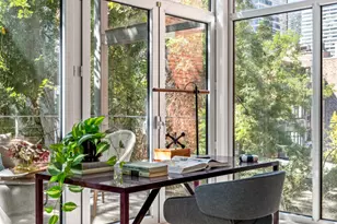 240 E 61st St, New York City, NY 10065 - Photo 17