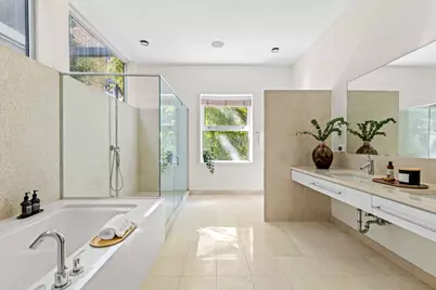 240 E 61st Street, New York City, NY 10065 - Photo 11