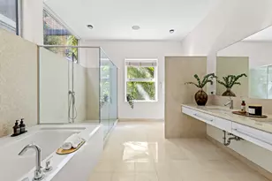 240 E 61st St, New York City, NY 10065 - Photo 11