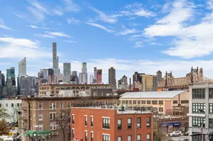21-30 44th Dr, New York City, NY 11101 - Photo 5