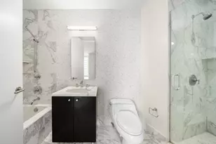 46-30 Center Blvd, New York City, NY 11109 - Photo 7