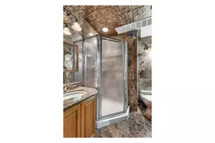 410 E 57th St, New York City, NY 10022 - Photo 13