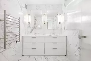 900 Park Ave, New York City, NY 10075 - Photo 7