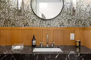 900 Park Ave, New York City, NY 10075 - Photo 5