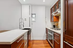 530 E 84th St, New York City, NY 10028 - Photo 3