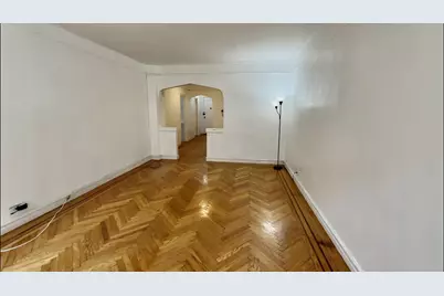 687 W 204th Street #1-E, New York City, NY 10034 - Photo 9