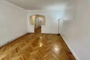 687 W 204th St, New York City, NY 10034 - Photo 9