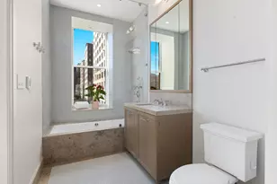 101 W 78th St, New York City, NY 10024 - Photo 11