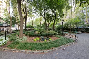 333 E 43rd St, New York City, NY 10017 - Photo 21