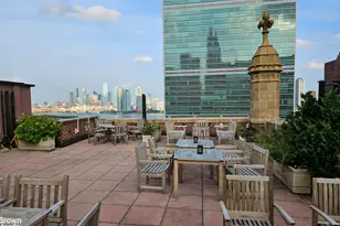 333 E 43rd St, New York City, NY 10017 - Photo 7