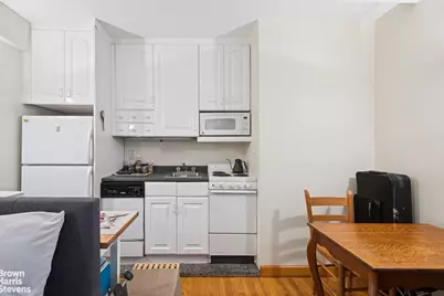 333 E 43rd Street #103, New York City, NY 10017 - Photo 3