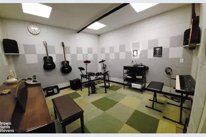 333 E 43rd Street #103, New York City, NY 10017 - Photo 11