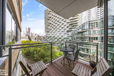 46-30 Center Boulevard #503, New York City, NY 11109 - Photo 3