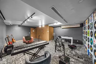 46-30 Center Blvd, New York City, NY 11109 - Photo 21