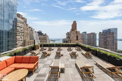 88 Greenwich Street #2704, New York City, NY 10006 - Photo 11