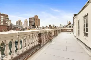 1060 Park Ave, New York City, NY 10128 - Photo 5