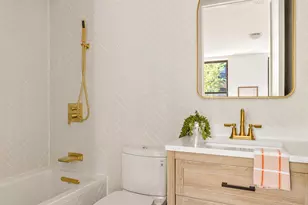 532 Clinton St, New York City, NY 11231 - Photo 11