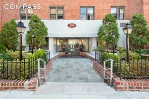 599 E 7th St, New York City, NY 11218 - Photo 9