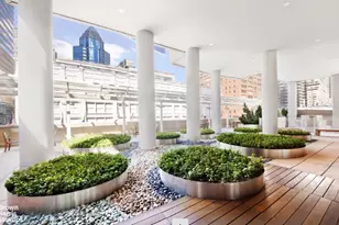 205 E 59th St, New York City, NY 10022 - Photo 27