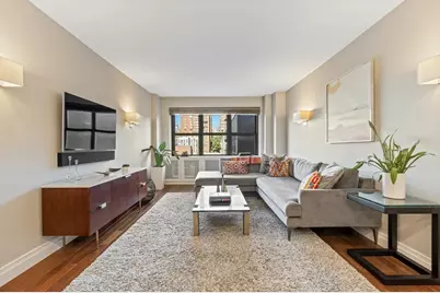 240 E 76th Street #6V, New York, NY 10021 - Photo 1