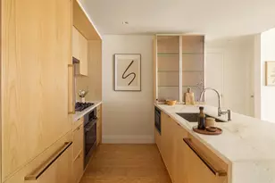 37-14 34th St, New York City, NY 11101 - Photo 3