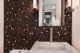 300 E 40th St, New York City, NY 10016 - Photo 7