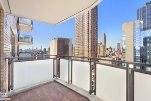 300 E 40th St, New York City, NY 10016 - Photo 5