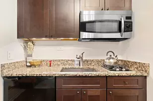 457 W 57th St, New York City, NY 10019 - Photo 5