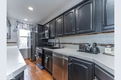 357 E 26th Street, New York City, NY 11226 - Photo 7