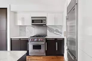 300 E 79th St, New York City, NY 10075 - Photo 3