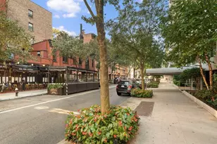 130 E 18th St, New York City, NY 10003 - Photo 11