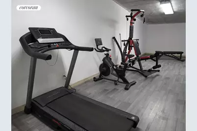 146-17 Northern Boulevard #4A, New York City, NY 11354 - Photo 11