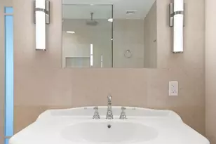 313 W 102nd St, New York City, NY 10025 - Photo 23