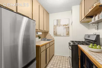 333 E 66th Street #3B, New York, NY 10065 - Photo 3