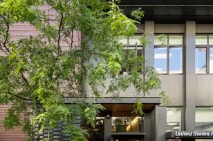 318 W 52nd St, New York City, NY 10019 - Photo 21