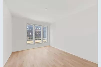 37-26 32nd Street #N-4G, New York City, NY 11101 - Photo 3